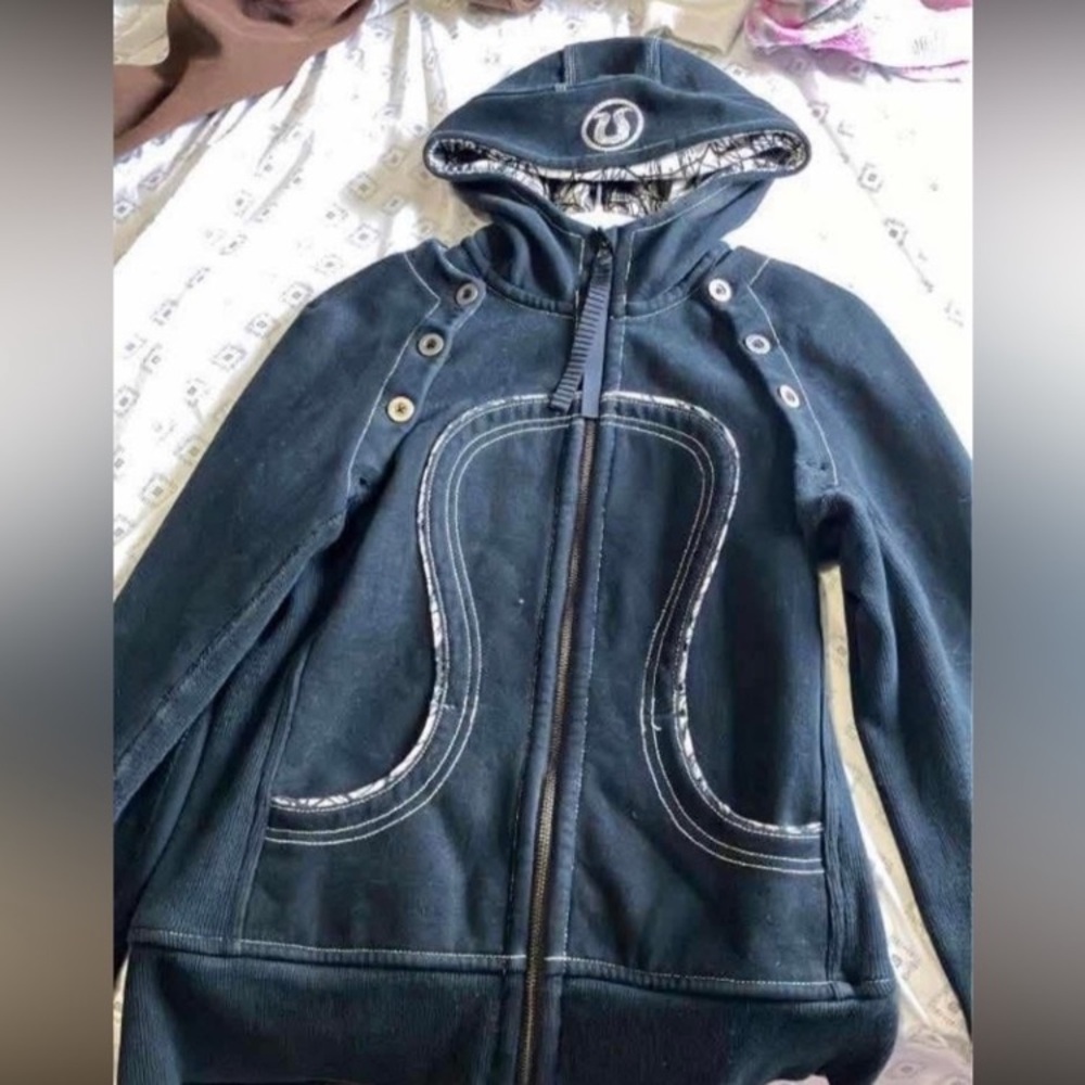 lululemon athletica Black Hooded Jacket